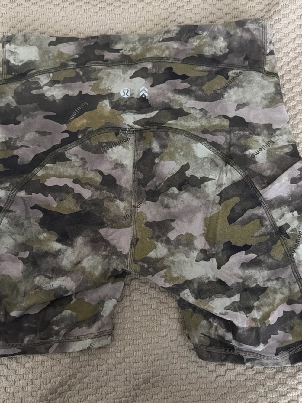 lululemon athletica Men's Camo Performance Shorts in Olive/Gray/Black